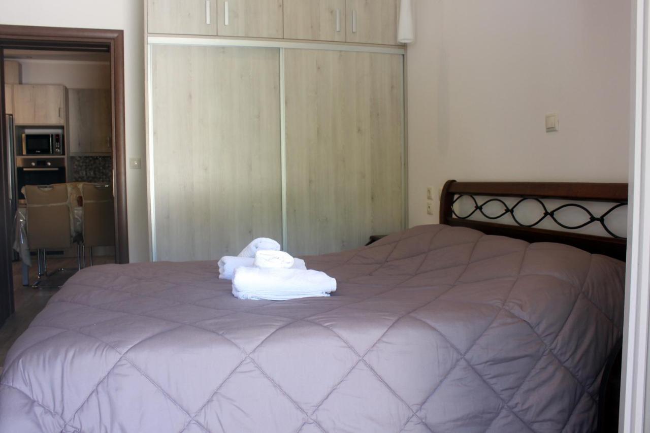 Theos Apartments 에이지오스스테파노스 외부 사진